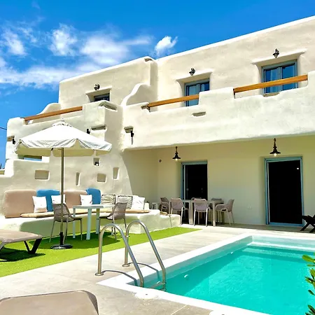 Hidden Eden Residences - Private Pools Aparthotel Plaka (Naxos)