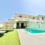 Hidden Eden Residences - Private Pools * Pláka