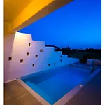 アパートホテル Hidden Eden Residences - Private Pools *