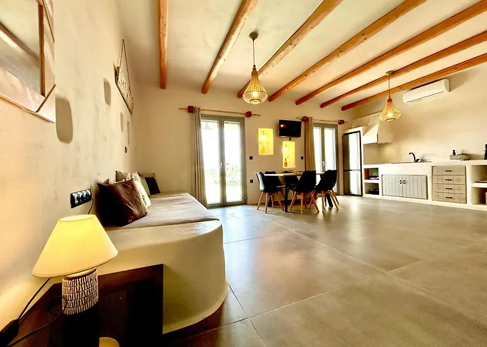 Hidden Eden Residences - Private Pools Pláka